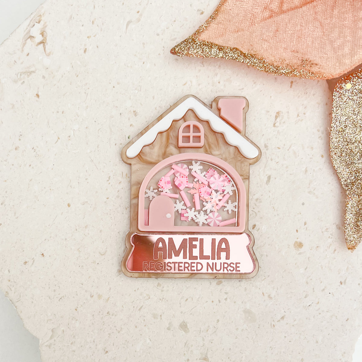 Gingerbread Dreams Deluxe Shaker Badge
