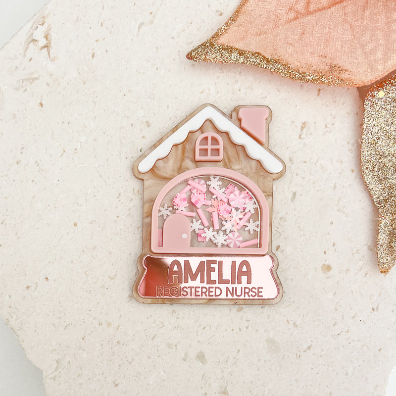 Gingerbread Dreams Deluxe Shaker Badge