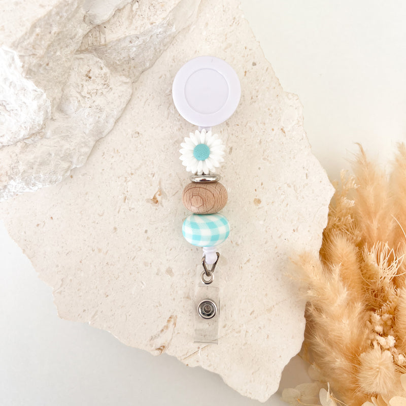 Beaded Badge Reel - Tiffany Daisy