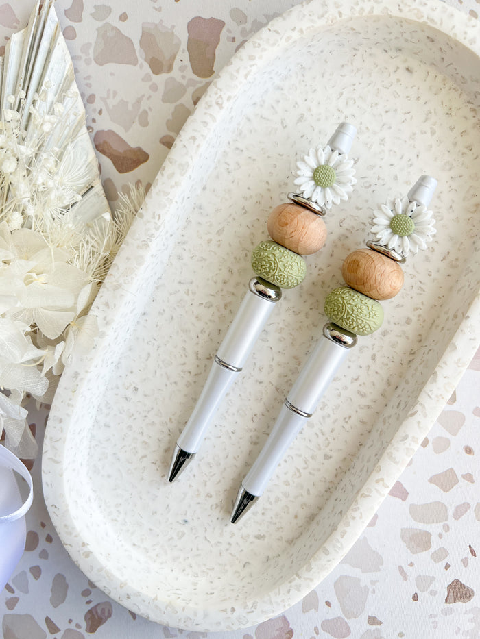 Speckled Sage Daisy Beaded Pen